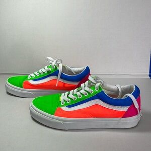 Sku 721356 used like new VANS sneakers (no original paint -unique design)